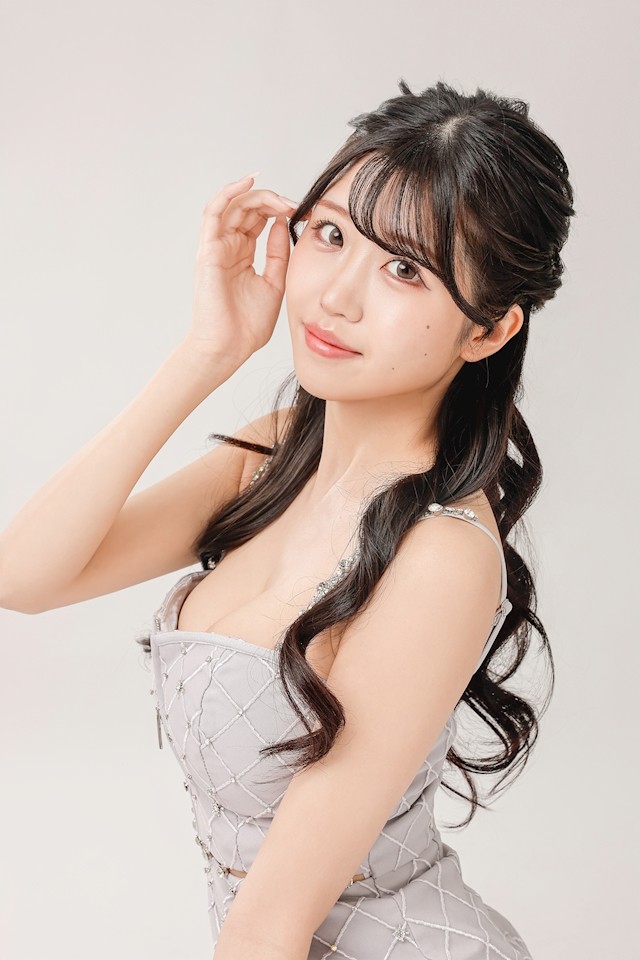 綺咲 あやプロフィール写真2